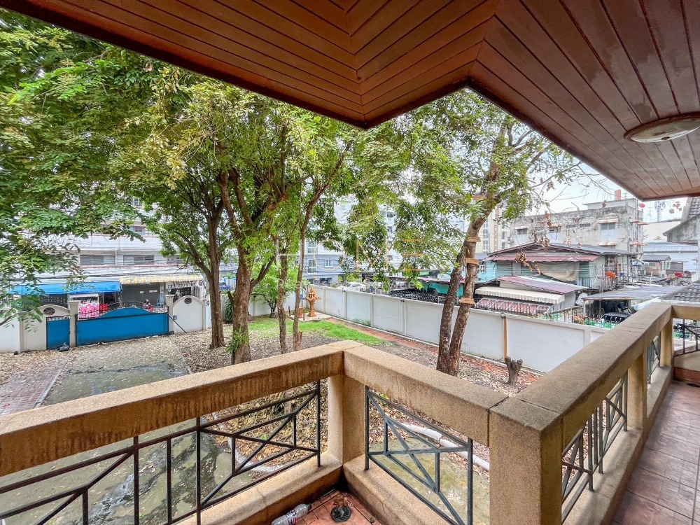 ขายบ้านพระราม 3 สาธุประดิษฐ์ : บ้านเดี่ยวใจกลางเมือง ย่านสาทร ✨ บ้านเดี่ยว สาธุประดิษฐ์ 34 / 6 ห้องนอน (ขาย), Detached House Sathu Pradit 34 / 6 Bedrooms (FOR SALE) NONT008