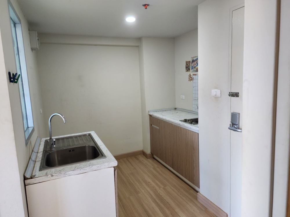 For RentCondoOnnut, Udomsuk : [Vacant room] Condo for rent, The Escape, Sukhumvit 101/1, ready to move in, Building F, open view