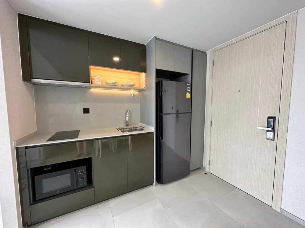 ให้เช่าคอนโดสยาม จุฬา สามย่าน : Cooper Siam【𝐑𝐄𝐍𝐓】🔥ความลงตัวของการใช้ชีวิตในห้อง Duplex สไตล์โมเดิร์น ที่ตอบโจทย์ไลฟ์สไตล์คนรุ่นใหม่🔥 ติดต่อไลน์ไอดี: @hacondo