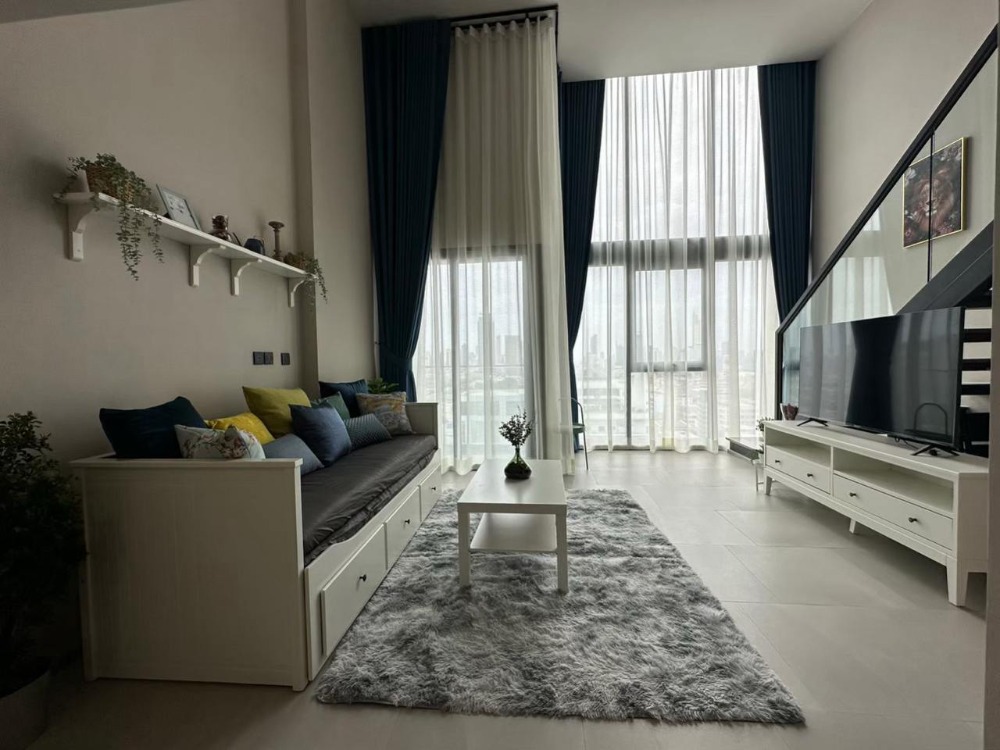 ให้เช่าคอนโดสยาม จุฬา สามย่าน : Cooper Siam【𝐑𝐄𝐍𝐓】🔥ความลงตัวของการใช้ชีวิตในห้อง Duplex สไตล์โมเดิร์น ที่ตอบโจทย์ไลฟ์สไตล์คนรุ่นใหม่🔥 ติดต่อไลน์ไอดี: @hacondo