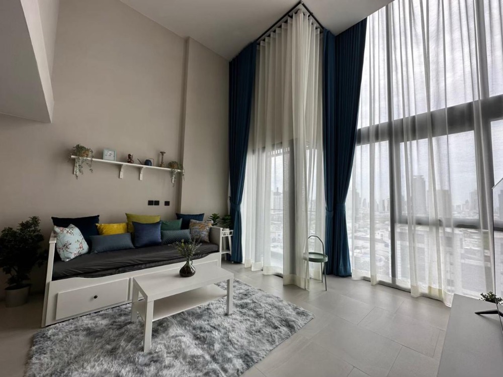 ให้เช่าคอนโดสยาม จุฬา สามย่าน : Cooper Siam【𝐑𝐄𝐍𝐓】🔥ความลงตัวของการใช้ชีวิตในห้อง Duplex สไตล์โมเดิร์น ที่ตอบโจทย์ไลฟ์สไตล์คนรุ่นใหม่🔥 ติดต่อไลน์ไอดี: @hacondo