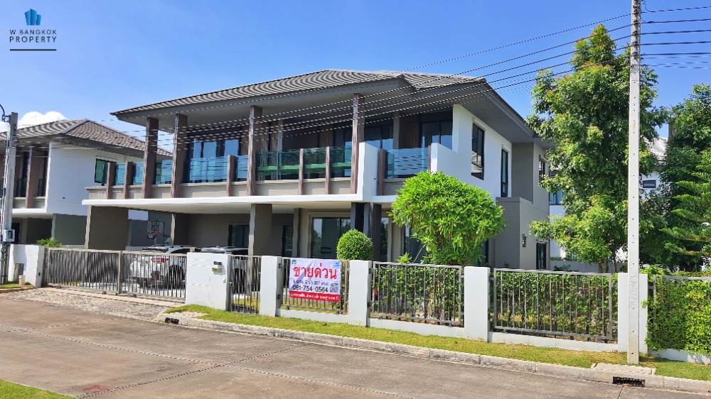 For SaleHouseBangna, Bearing, Lasalle : Single house for sale, Burasiri Bangna, Km. 26, River Side, largest house Type, 5 bedrooms, 5 bathrooms, 3 parking, 337 sq.m. on 96.7 sq.w. of land