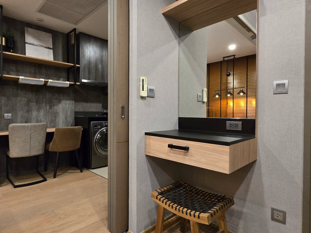 For RentCondoSiam Paragon ,Chulalongkorn,Samyan : Ashton Chula Silom【𝐒𝐄𝐋𝐋 & 𝐑𝐄𝐍𝐓】🔥The dream condo for the new generation with a cool Loft room that has complete functions in a convenient location 🔥 Contact Line ID: @hacondo