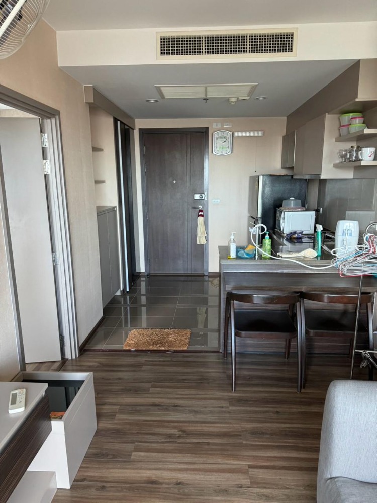 ให้เช่าคอนโดวงเวียนใหญ่ เจริญนคร : Teal Sathorn Taksin【𝐒𝐄𝐋𝐋 & 𝐑𝐄𝐍𝐓】🔥 คอนโดสไตล์โมเดิร์น ใจกลางเมือง ตกแต่งครบ สะดวกสบายทุกการเดินทาง 🔥 ติดต่อไลน์ไอดี: @hacondo