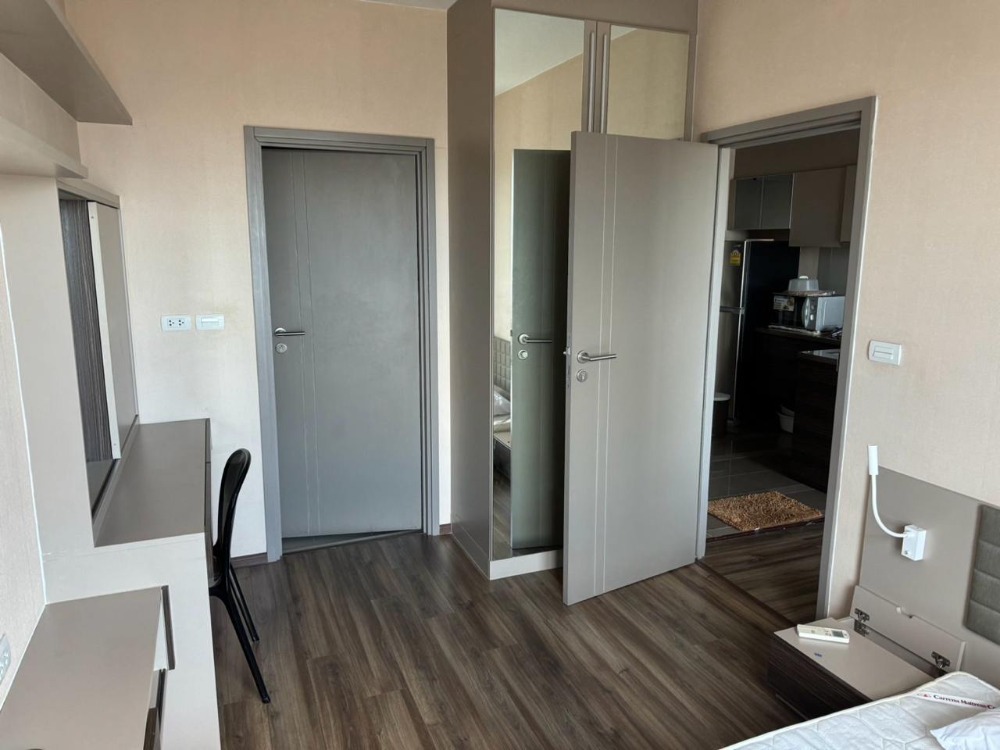 ขายคอนโดวงเวียนใหญ่ เจริญนคร : Teal Sathorn Taksin【𝐒𝐄𝐋𝐋 & 𝐑𝐄𝐍𝐓】🔥 คอนโดสไตล์โมเดิร์น ใจกลางเมือง ตกแต่งครบ สะดวกสบายทุกการเดินทาง 🔥 ติดต่อไลน์ไอดี: @hacondo