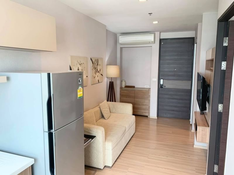 For RentCondoSathorn, Narathiwat : 💥DL-5573💥Rhythm Sathorn  👉Line : @rentbkk