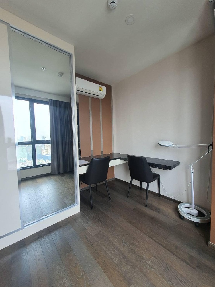 ให้เช่าคอนโดราชเทวี พญาไท : Ideo Q Siam Ratchathewi【𝐒𝐄𝐋𝐋 & 𝐑𝐄𝐍𝐓】🔥 คอนโด 2 ห้องนอนแบบโมเดิร์น เครื่องใช้ครบครัน วิวชั้นสูง ส่วนกลางชั้นดาดฟ้า 🔥 ติดต่อไลน์ไอดี: @hacondo