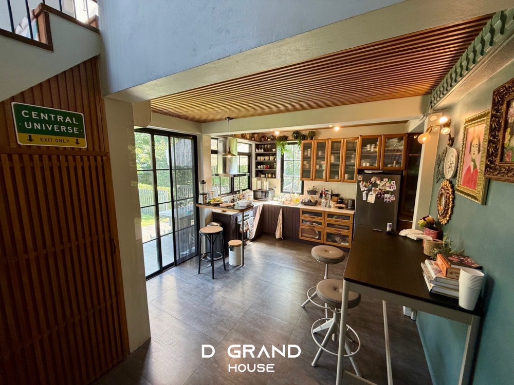 ขายที่ดินสาทร นราธิวาส : ขายที่ดิน 381 ตร.วา ใจกลางกรุงเทพฯ ซอยเย็นอากาศ ที่ดินทำเลดี ใกล้ถนนสาทร และถนนพระราม 4