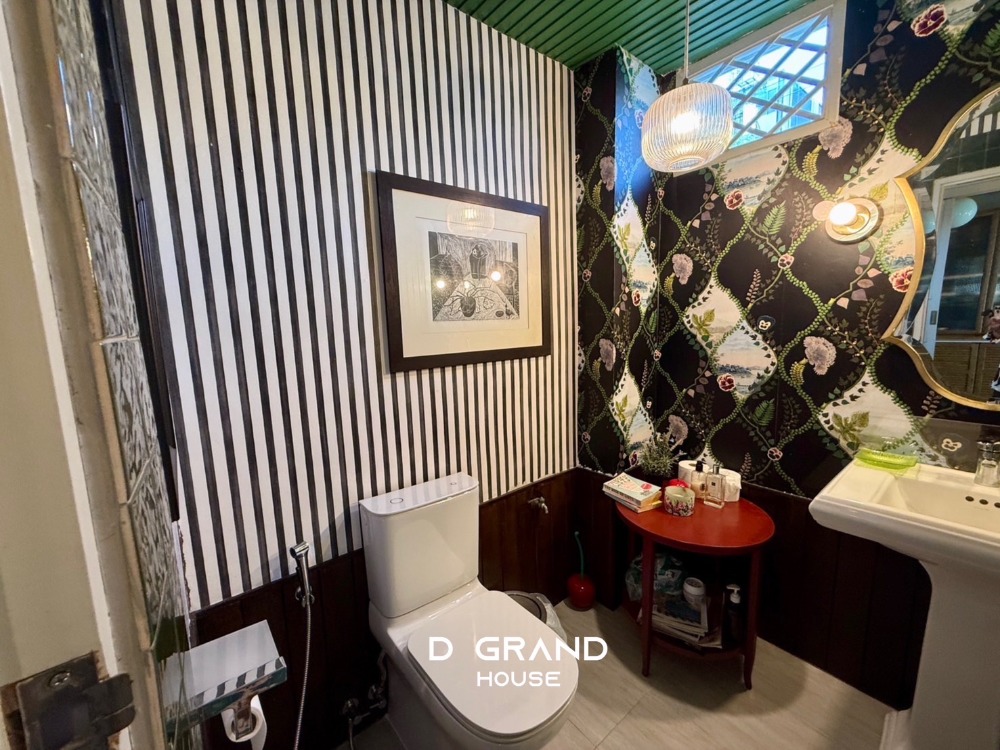 ขายที่ดินสาทร นราธิวาส : ขายที่ดิน 381 ตร.วา ใจกลางกรุงเทพฯ ซอยเย็นอากาศ ที่ดินทำเลดี ใกล้ถนนสาทร และถนนพระราม 4