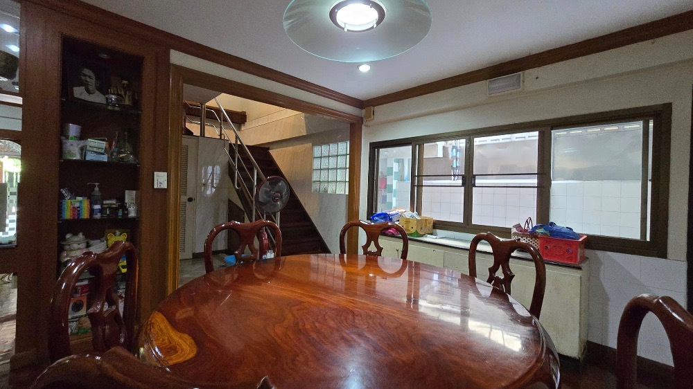 For SaleHousePattanakan, Srinakarin : For sale: 2-storey detached house, Panya Village Pattanakarn, Soi Pattanakarn 30, corner house