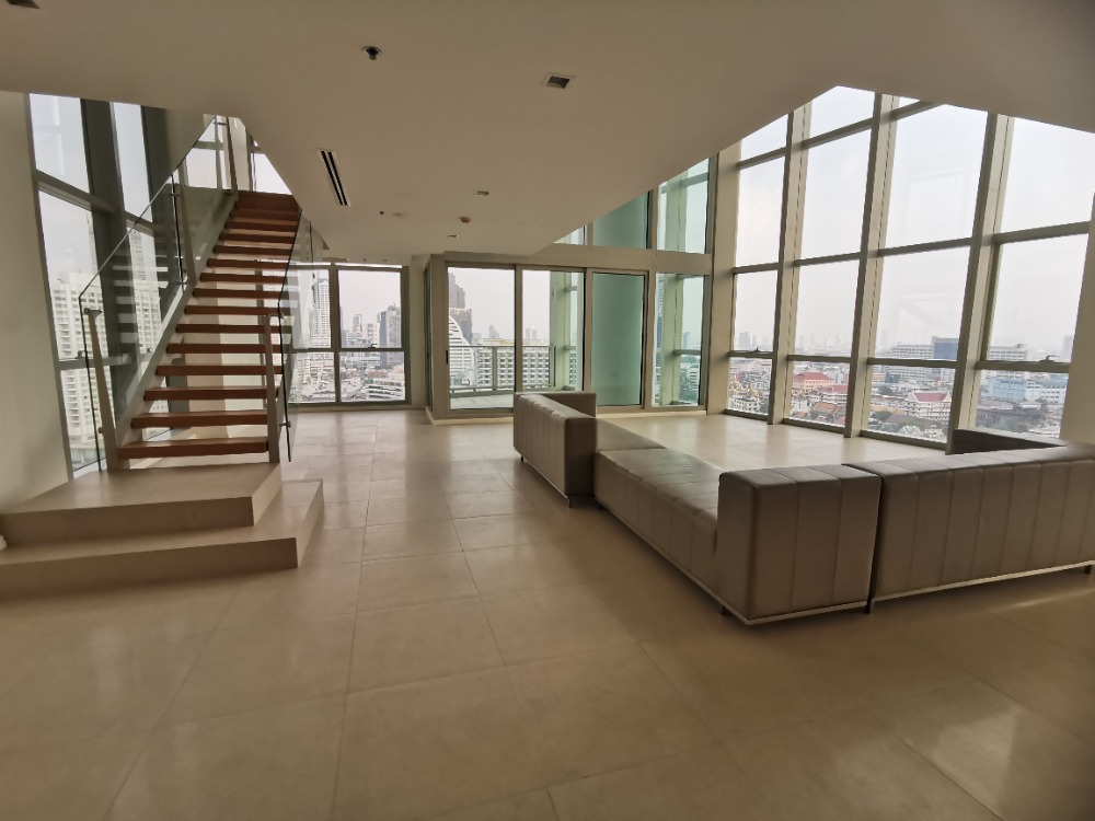 For SaleCondoWongwianyai, Charoennakor : • 𝐏𝐞𝐧𝐭𝐡𝐨𝐮𝐬𝐞 • 𝐓𝐡𝐞 𝐑𝐢𝐯𝐞𝐫 • 𝟓 𝐁𝐞𝐝 𝟔 𝐁𝐚𝐭𝐡 • 𝟑𝟖𝟓 𝐒𝐪𝐦. • 𝟏𝟎𝟕 𝐌𝐁 • 𝐃𝐮𝐩𝐥𝐞𝐱 𝐥  𝐑𝐢𝐯𝐞𝐫 𝐕𝐢𝐞𝐰 𝐋𝐢𝐧𝐞 𝐈𝐃 : 𝐕𝐚𝐬𝐬𝐢𝐥𝐲