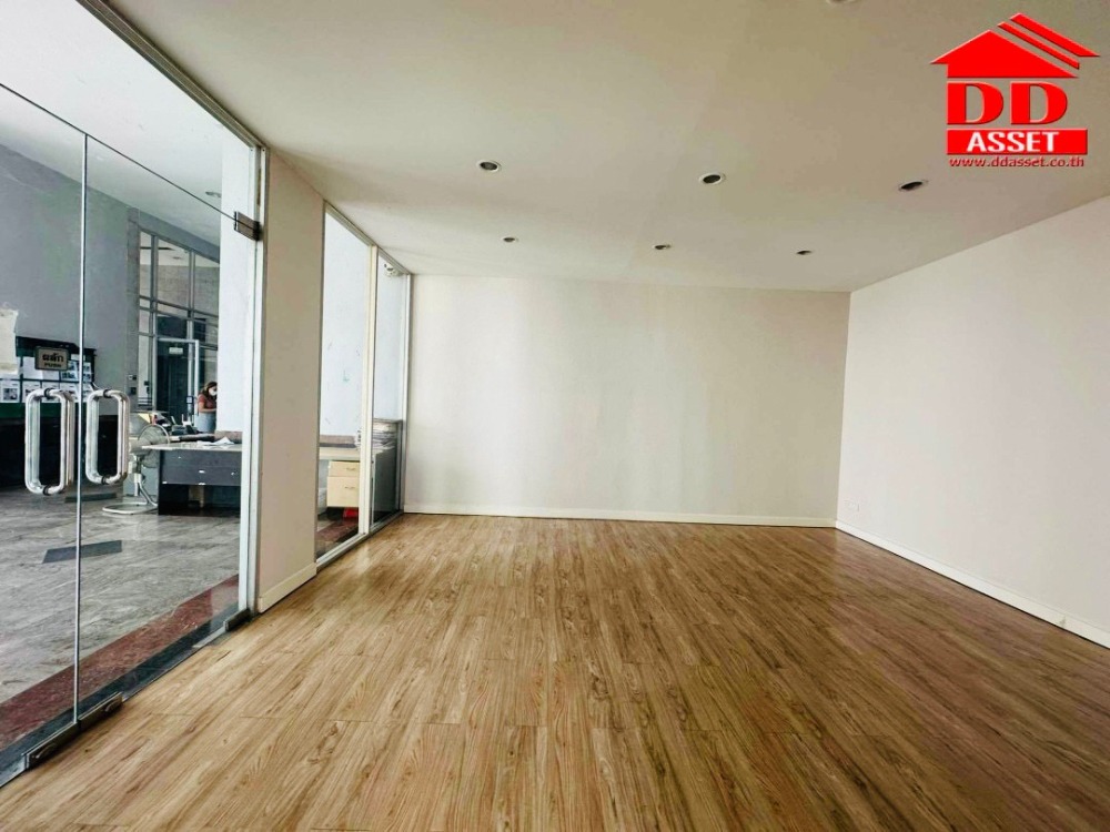 ให้เช่าโชว์รูมบางนา แบริ่ง ลาซาล : For Rent Evergreen อ็อฟฟิศ Shop ชั้นล่าง บางนา ใกล้ตึกเนชั่น รหัส : C8245