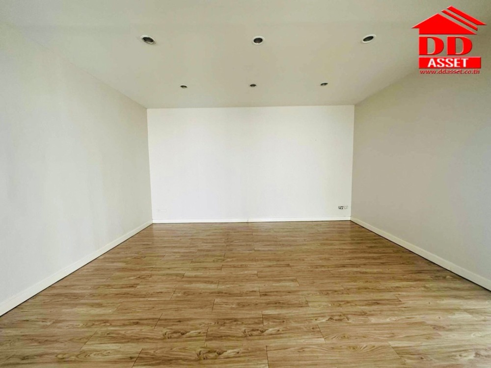 ให้เช่าโชว์รูมบางนา แบริ่ง ลาซาล : For Rent Evergreen อ็อฟฟิศ Shop ชั้นล่าง บางนา ใกล้ตึกเนชั่น รหัส : C8245