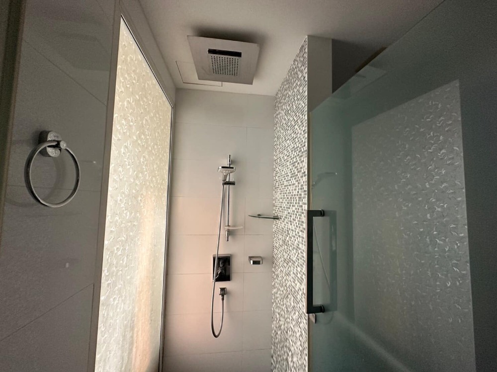 ขายคอนโดพระราม 9 เพชรบุรีตัดใหม่ RCA : รหัสทรัพย์ Bh0587 เดอะ ทรี พัฒนาการ - เอกมัย ห้องขนาด 55.85 ตร.ม. แบบ 2 ห้องนอน 2 ห้องน้ำ ชั้น 26