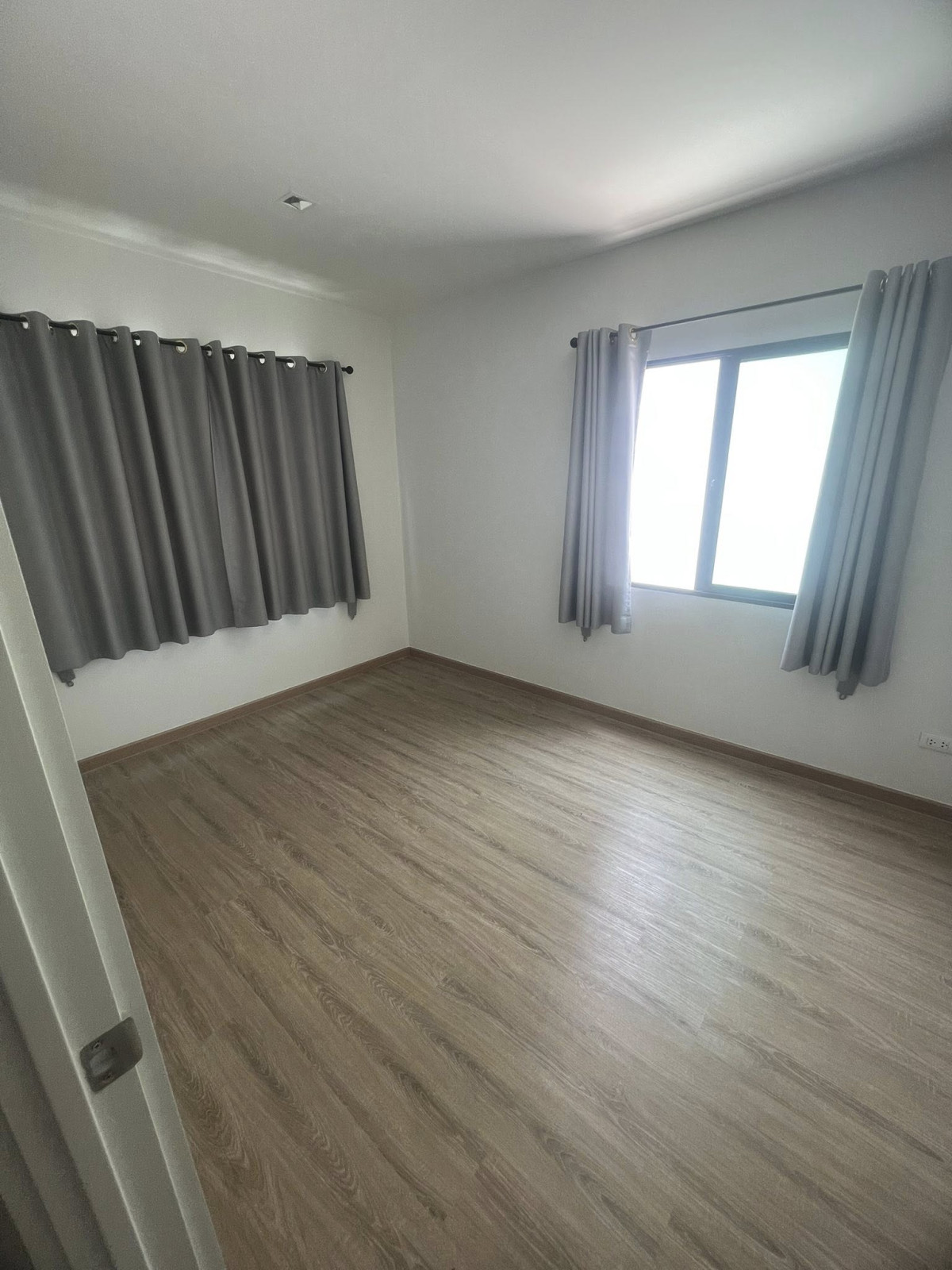 ขายทาวน์โฮมนวมินทร์ รามอินทรา : ขายทาวน์เฮ้าส์/ทาวน์โฮม เสนา วิลเลจ รามอินทรา กม.9 คันนายาว เขต คันนายาว กรุงเทพ CX-139781