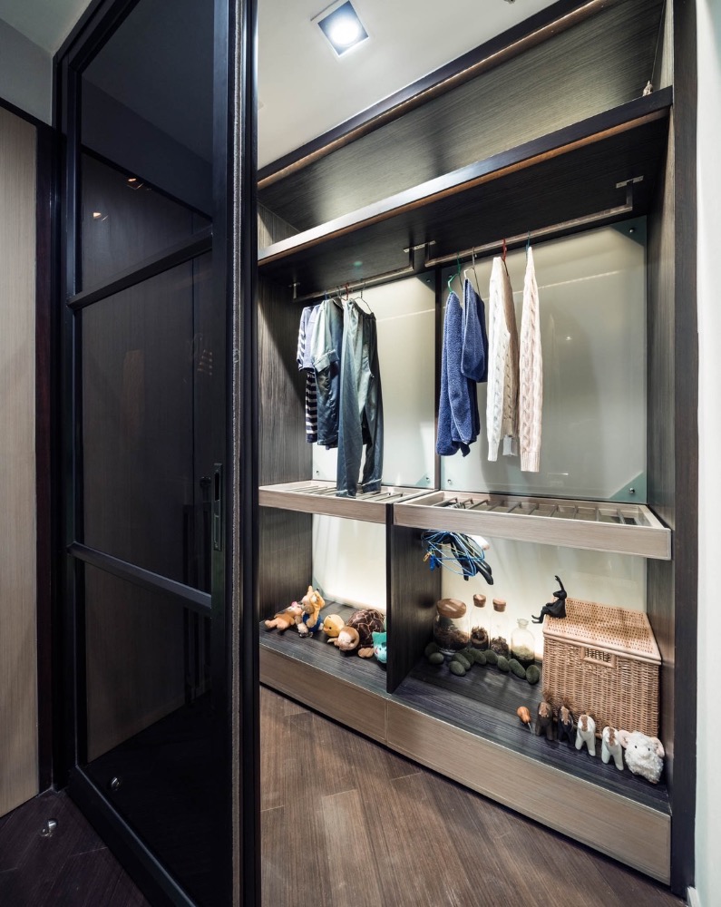 ขายคอนโดวงเวียนใหญ่ เจริญนคร : Teal Sathorn Taksin【𝐒𝐄𝐋𝐋】🔥คอนโดหรูระดับพรีเมียม เฟอร์นิเจอร์จัดเต็มและการบิ้วอินที่ไม่เหมือนใคร พร้อมเข้าอยู่🔥 ติดต่อไลน์ไอดี: @hacondo