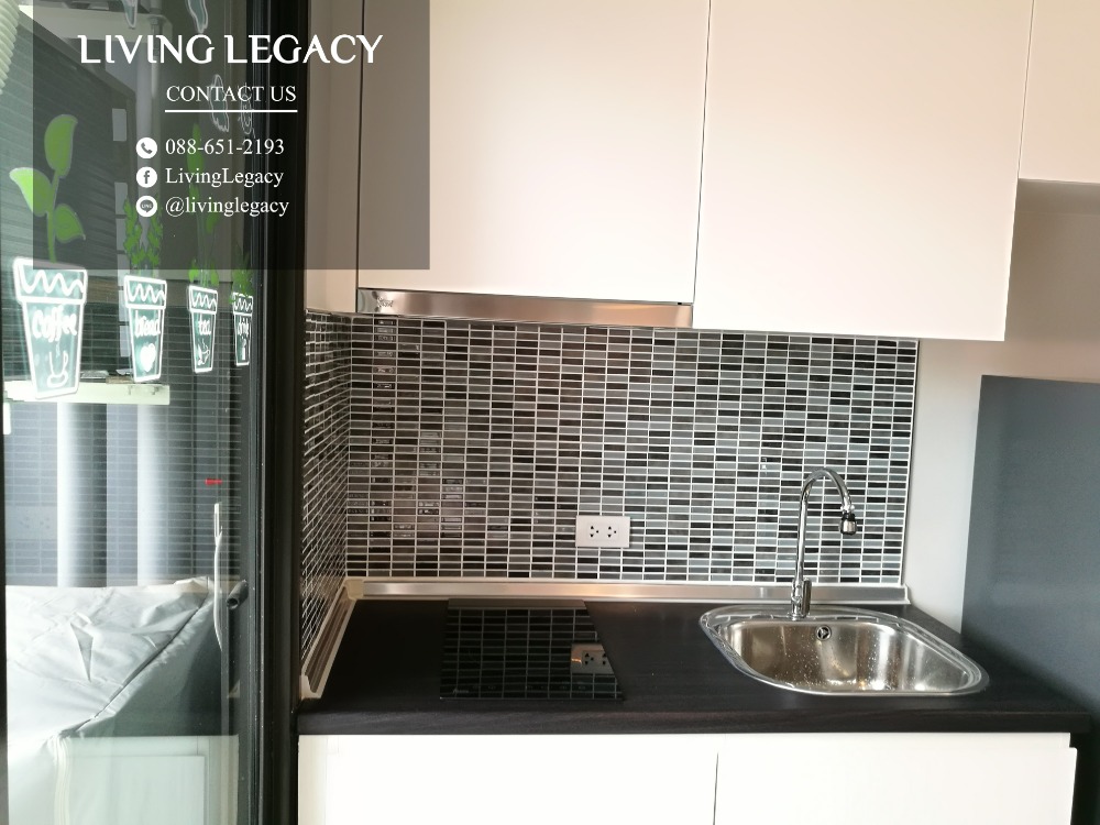 For RentCondoPattanakan, Srinakarin : SLOR4G Condo for rent Rich Park @ Triple Station 27 sq m. 23rd floor line id : @livinglegacy tel : 088-651-2193