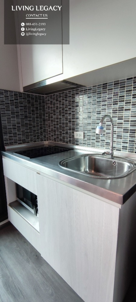 For RentCondoPattanakan, Srinakarin : SLOR4G Condo for rent Rich Park @ Triple Station 27 sq m. 23rd floor line id : @livinglegacy tel : 088-651-2193