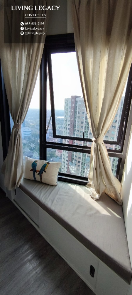 For RentCondoPattanakan, Srinakarin : SLOR4G Condo for rent Rich Park @ Triple Station 27 sq m. 23rd floor line id : @livinglegacy tel : 088-651-2193