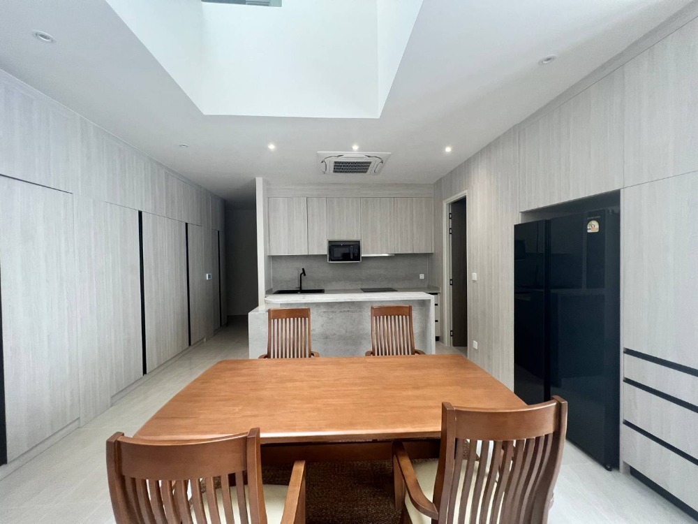 ให้เช่าบ้านพระราม 9 เพชรบุรีตัดใหม่ RCA : Noble Terra Rama 9 for rent