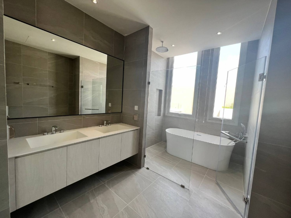 ให้เช่าบ้านพระราม 9 เพชรบุรีตัดใหม่ RCA : Noble Terra Rama 9 for rent