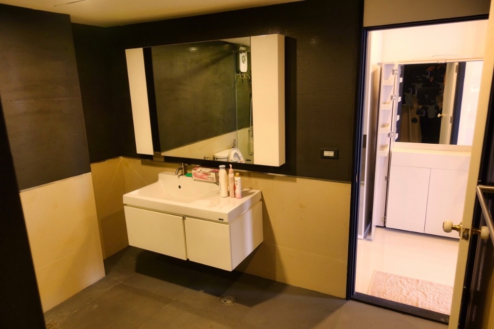 ขายคอนโดราชเทวี พญาไท : Phayathai Place【𝐒𝐄𝐋𝐋】🔥คอนโดใจกลางพญาไท พร้อมบิ้วอินครบครัน ชีวิตสะดวกสบายในทุกวัน พร้อมเข้าอยู่🔥 ติดต่อไลน์ไอดี: @hacondo