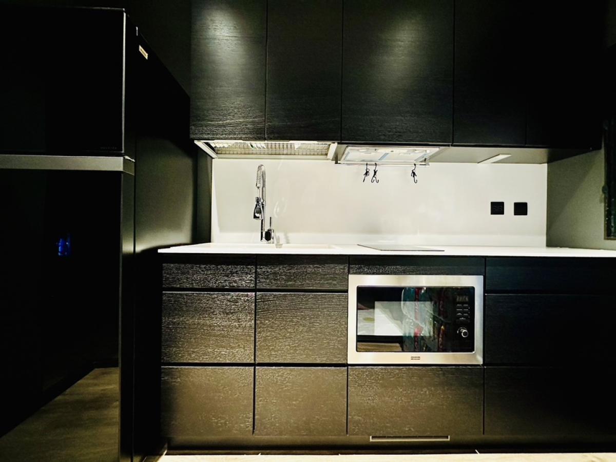 ขายทาวน์โฮมเกษตร นวมินทร์ ลาดปลาเค้า : 📢👇 ทาวน์เฮ้าส์ที่ The Landmark เอกมัย-รามอินทรา, 3 ชั้น หน้าบ้านทิศเหนือ ตกแต่งหรู ด้วยวัสดุ เฟอร์นิเจอร์  เครื่องครัว และเครื่องใช้ไฟฟ้าชั้นนำ เดินทางสะดวกได้หลายเส้นทาง ใกล้จุดขึ้นลงทางด่วนเอกมัย-รามอินทรา ใกล้เซ็นทรัลอีสต์วิลล์