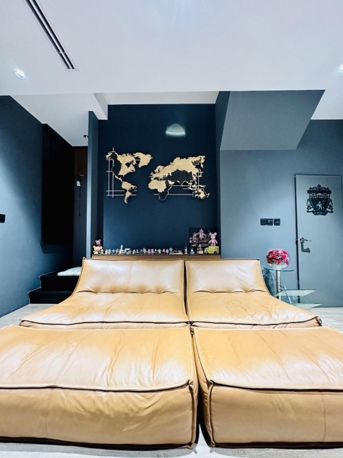 ขายทาวน์โฮมเกษตร นวมินทร์ ลาดปลาเค้า : 📢👇 ทาวน์เฮ้าส์ที่ The Landmark เอกมัย-รามอินทรา, 3 ชั้น หน้าบ้านทิศเหนือ ตกแต่งหรู ด้วยวัสดุ เฟอร์นิเจอร์  เครื่องครัว และเครื่องใช้ไฟฟ้าชั้นนำ เดินทางสะดวกได้หลายเส้นทาง ใกล้จุดขึ้นลงทางด่วนเอกมัย-รามอินทรา ใกล้เซ็นทรัลอีสต์วิลล์