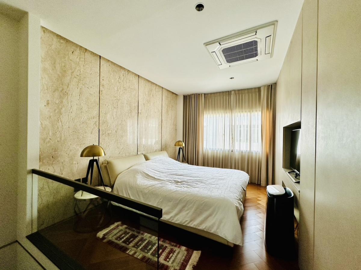 ขายทาวน์โฮมเกษตร นวมินทร์ ลาดปลาเค้า : 📢👇 ทาวน์เฮ้าส์ที่ The Landmark เอกมัย-รามอินทรา, 3 ชั้น หน้าบ้านทิศเหนือ ตกแต่งหรู ด้วยวัสดุ เฟอร์นิเจอร์  เครื่องครัว และเครื่องใช้ไฟฟ้าชั้นนำ เดินทางสะดวกได้หลายเส้นทาง ใกล้จุดขึ้นลงทางด่วนเอกมัย-รามอินทรา ใกล้เซ็นทรัลอีสต์วิลล์