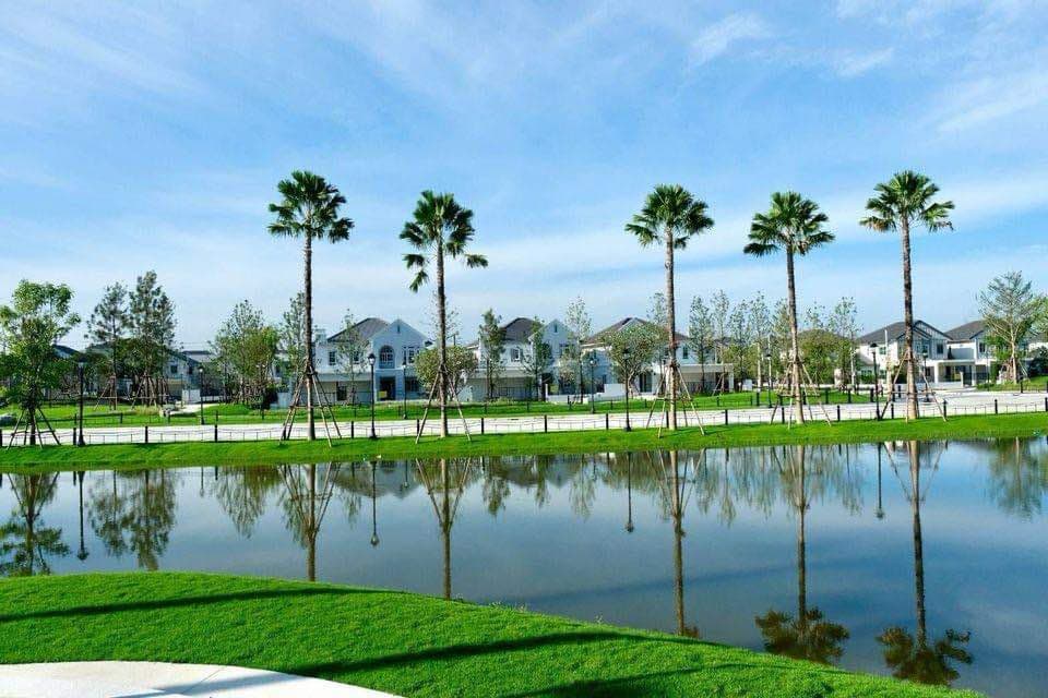 ให้เช่าบ้านบางนา แบริ่ง ลาซาล : ให้เช่า Villaggio 3 ศรีนครินทร์-บางนา 4 ห้องนอน 5 ห้องน้ำ (เจ้าของปล่อยเอง) บ้านใหม่ทำเลดี ติดคลับเฮาส์