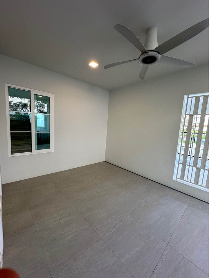 ให้เช่าบ้านบางนา แบริ่ง ลาซาล : ให้เช่า Villaggio 3 ศรีนครินทร์-บางนา 4 ห้องนอน 5 ห้องน้ำ (เจ้าของปล่อยเอง) บ้านใหม่ทำเลดี ติดคลับเฮาส์