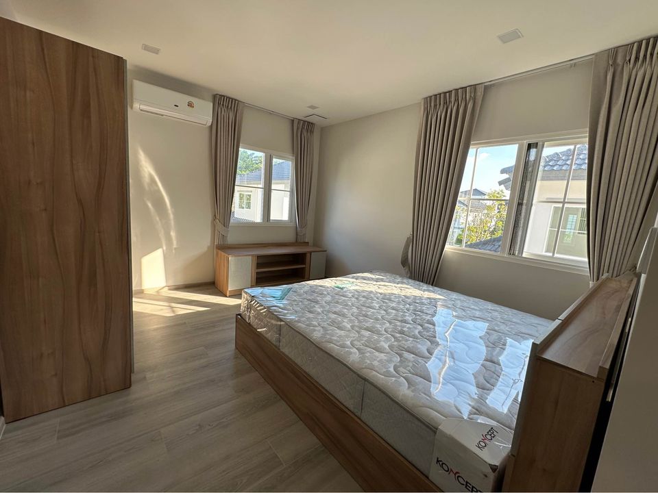 ให้เช่าบ้านบางนา แบริ่ง ลาซาล : ให้เช่า Villaggio 3 ศรีนครินทร์-บางนา 4 ห้องนอน 5 ห้องน้ำ (เจ้าของปล่อยเอง) บ้านใหม่ทำเลดี ติดคลับเฮาส์