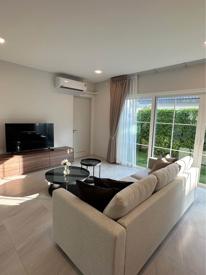 ให้เช่าบ้านบางนา แบริ่ง ลาซาล : ให้เช่า Villaggio 3 ศรีนครินทร์-บางนา 4 ห้องนอน 5 ห้องน้ำ (เจ้าของปล่อยเอง) บ้านใหม่ทำเลดี ติดคลับเฮาส์