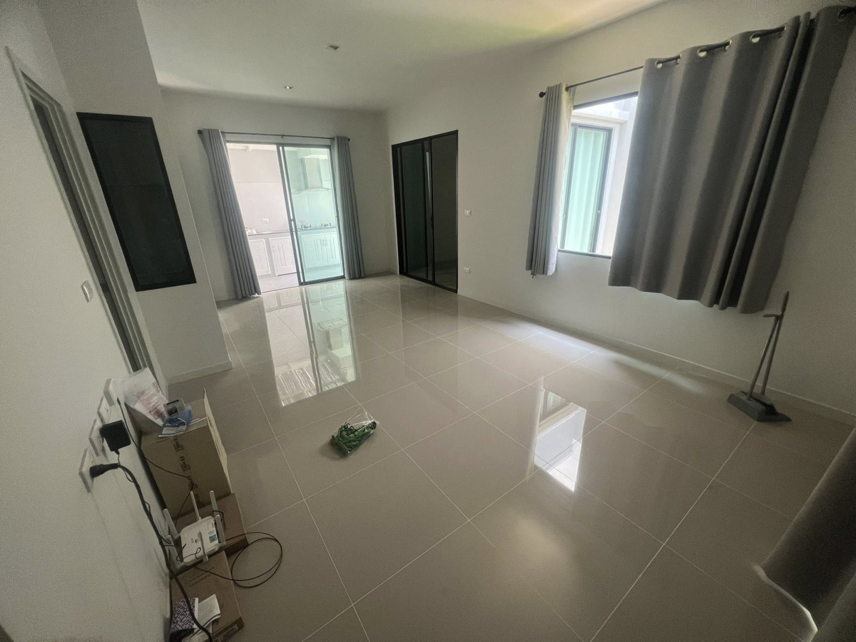 ขายทาวน์โฮมนวมินทร์ รามอินทรา : ขายทาวน์เฮ้าส์/ทาวน์โฮม เสนา วิลเลจ รามอินทรา กม.9 คันนายาว เขต คันนายาว กรุงเทพ CX-139781