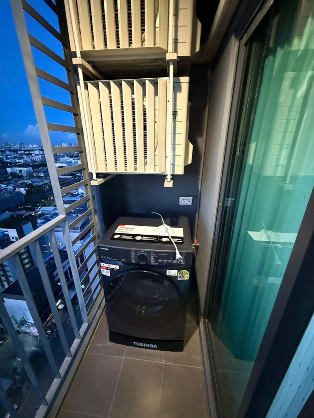 For RentCondoOnnut, Udomsuk : For rent, new room, Ideo S93, beautiful room, very wide balcony, same floor as swimming pool, 30 meters, BTS Bang Chak