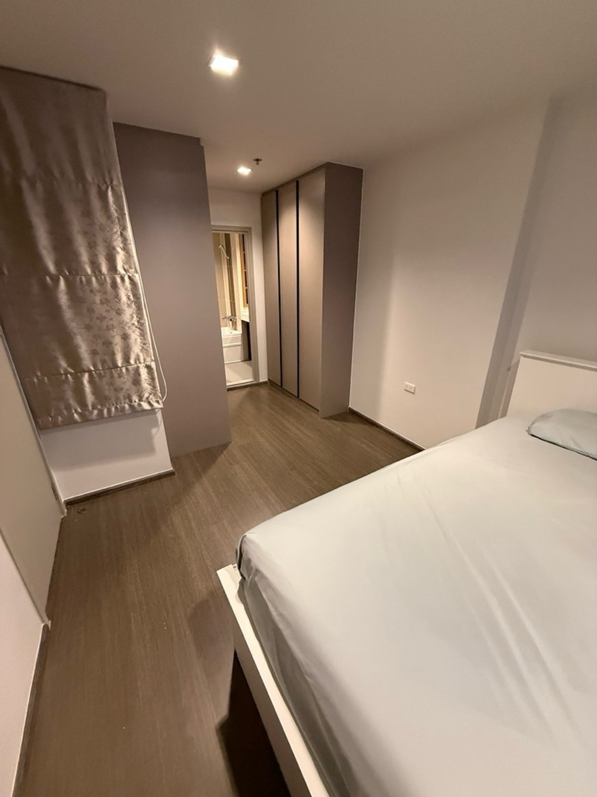 For RentCondoOnnut, Udomsuk : For rent, new room, Ideo S93, beautiful room, very wide balcony, same floor as swimming pool, 30 meters, BTS Bang Chak