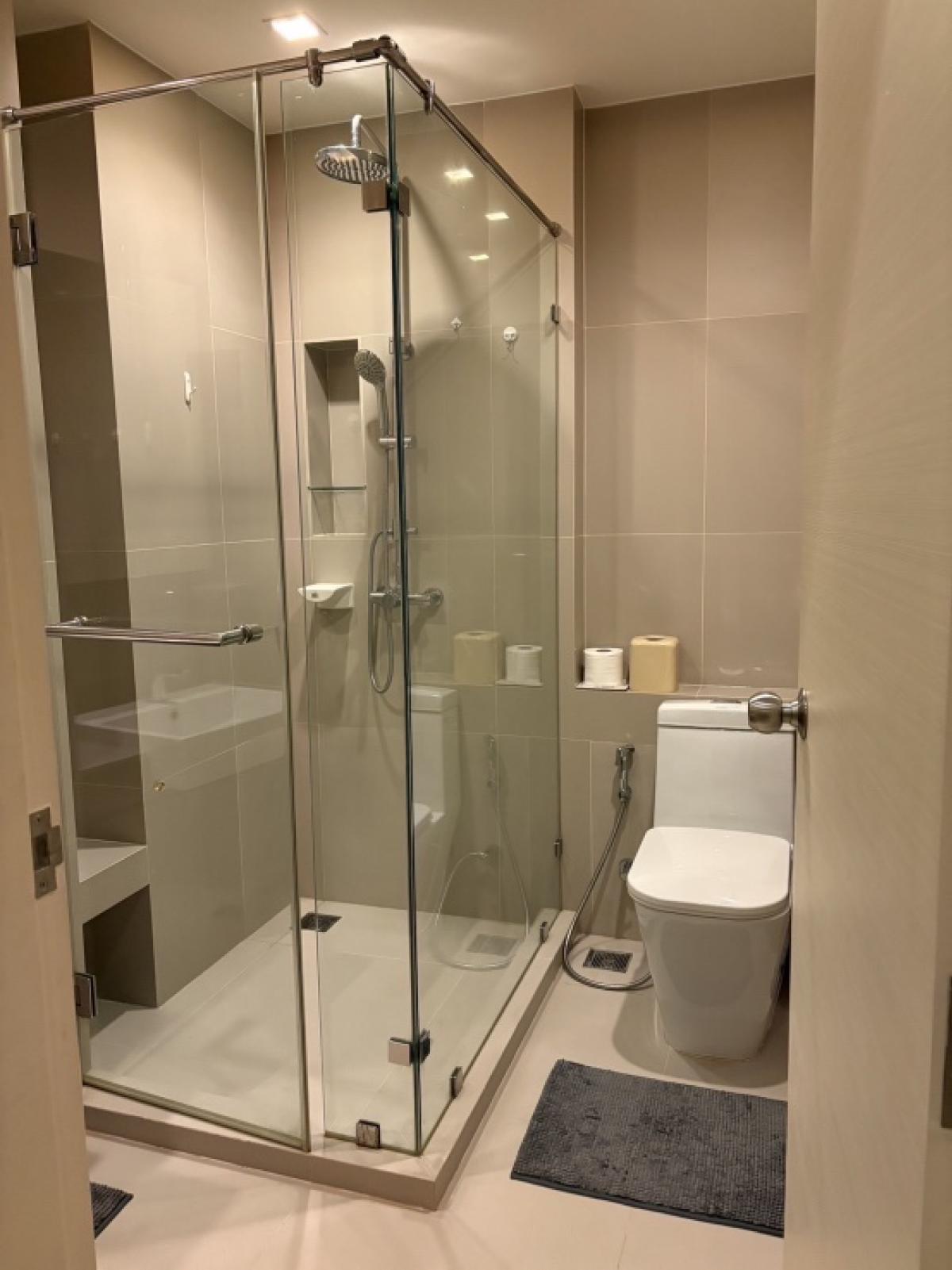 For SaleCondoRatchadapisek, Huaikwang, Suttisan : Condo for sale: Quinn Ratchada 17, size 52 Sq.m, 1 bed plus, only 6,250,000, contact 086-795-9997 (Jimmy)