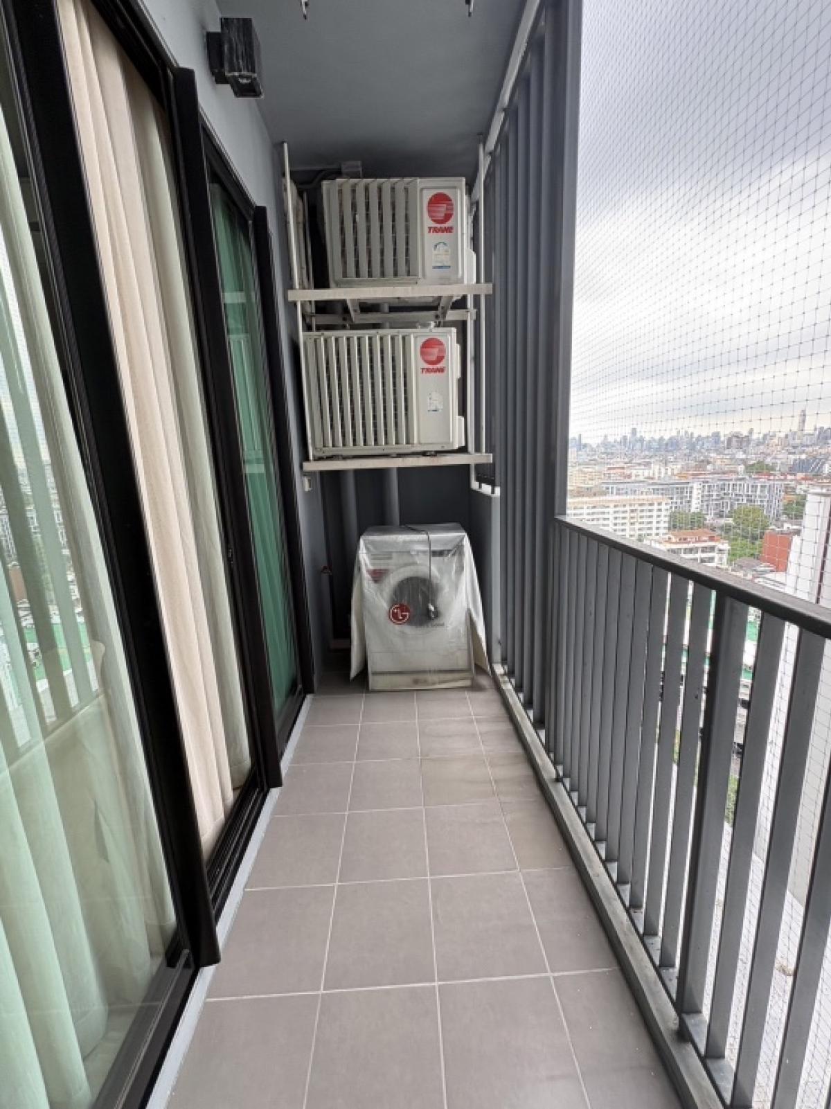 For SaleCondoRatchadapisek, Huaikwang, Suttisan : Condo for sale: Quinn Ratchada 17, size 52 Sq.m, 1 bed plus, only 6,250,000, contact 086-795-9997 (Jimmy)