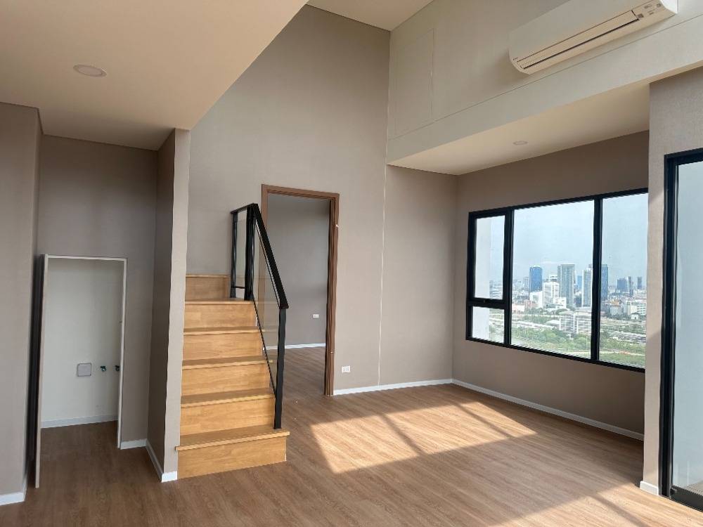 For RentCondoRama9, Petchburi, RCA : Duplex room for rent, Unfurniture
