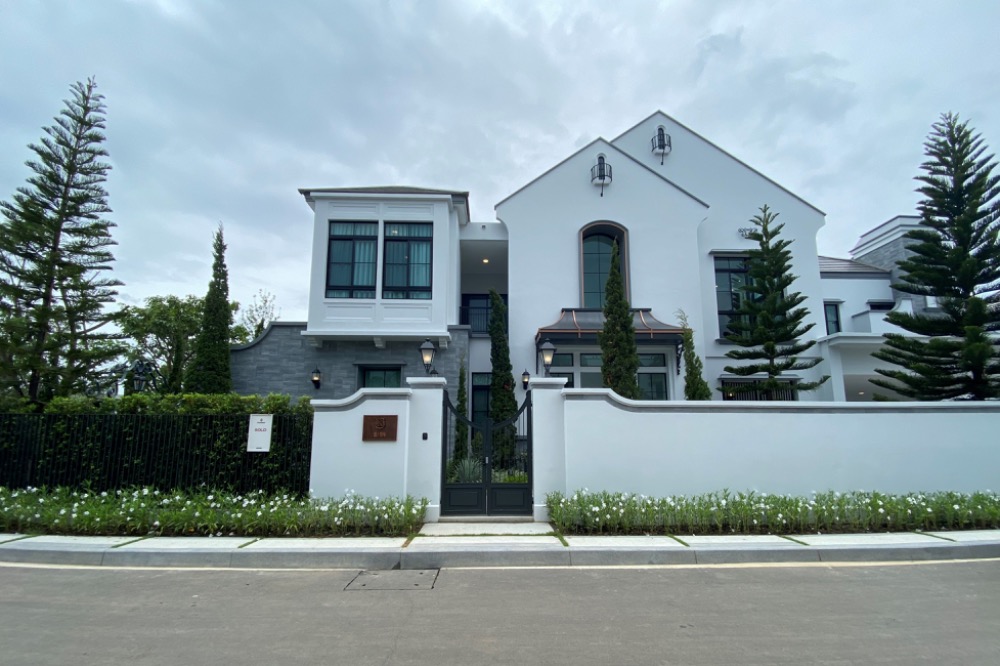 ให้เช่าบ้านพัฒนาการ ศรีนครินทร์ : บ้านเดี่ยวดีไซน์หรู แนวคิด “ที่สุดของการใช้ชีวิต“