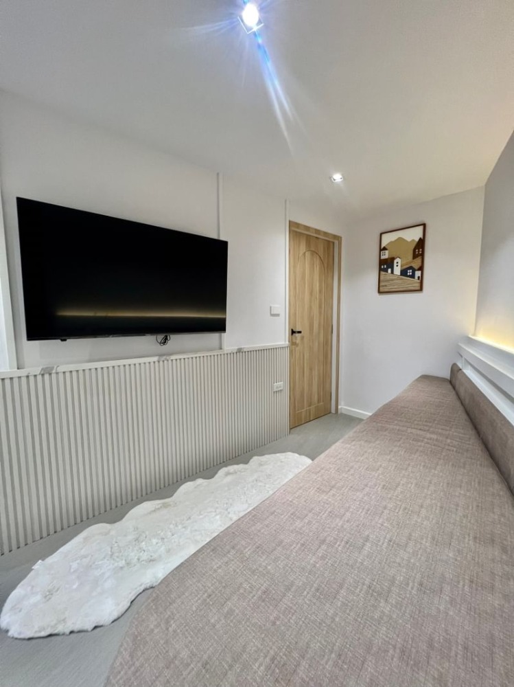 For SaleCondoChiang Mai : 103 Condominium 2 (2 Bedrooms) Nimman Soi 12, near Chiang Mai University and Maya (Can be rented out daily via Airbnb).