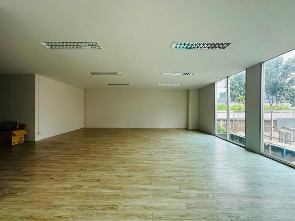ให้เช่าโชว์รูมบางนา แบริ่ง ลาซาล : For Rent Evergreen อ็อฟฟิศ Shop ชั้นล่าง บางนา ใกล้ตึกเนชั่น รหัส : C8246