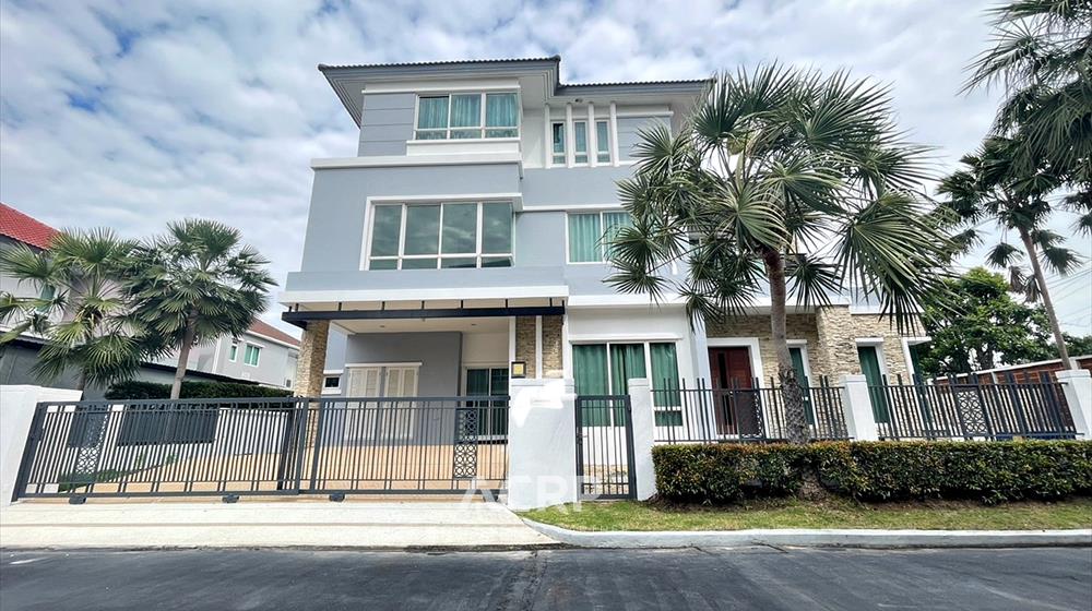 For SaleHousePattanakan, Srinakarin : House for sale on project Grand Bangkok Boulevard Rama 9-Srinagarindra.