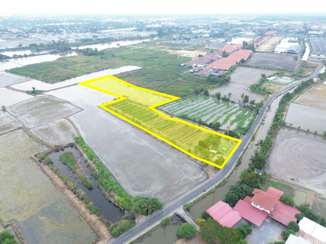 For SaleLandNonthaburi, Bang Yai, Bangbuathong : Land for sale, next to Nonthaburi Provincial Administrative Organization Road, 9 rai 2 ngan, near Central Westgate, Bang Yai