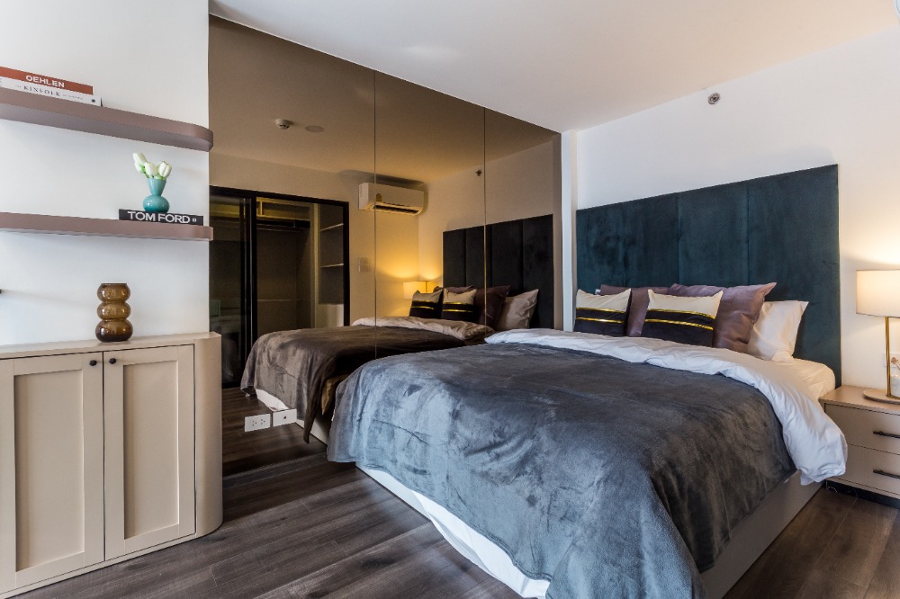 For RentCondoKasetsart, Ratchayothin : 🔥For urgent rent🔥 Knightsbridge Space Ratchayothin, high ceiling room, ready to move in, complete electrical appliances and furniture, near BTS Phahon Yothin 24