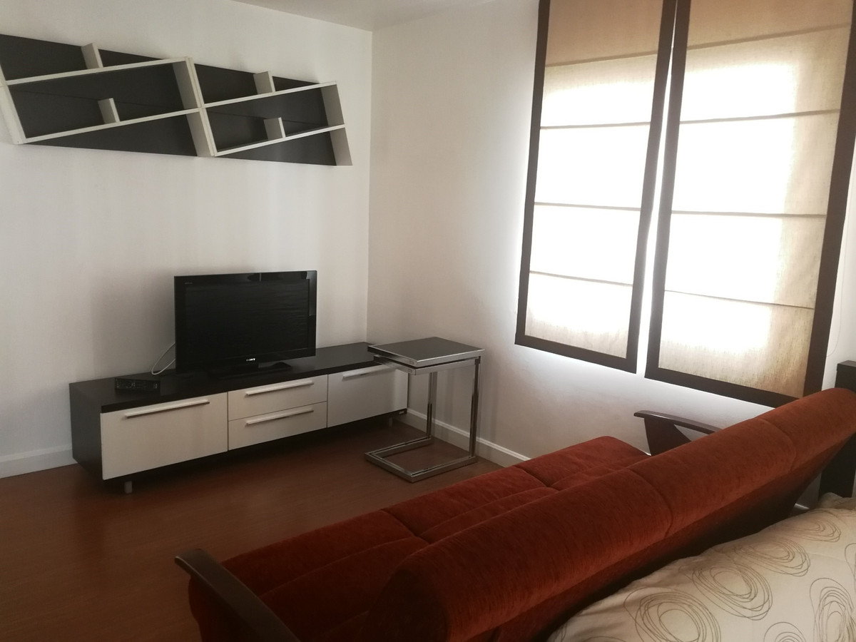 For SaleCondoSathorn, Narathiwat : FOR SALE or RENT Sell or rent!!! Condo OneX narathiwas 24, 1bed 1bath 50sqm. Fully furnished 2.8ml. for sale or 13,000 for rent!!!