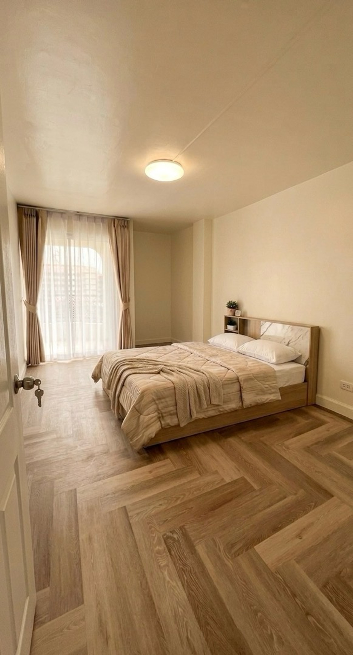 ให้เช่าคอนโดแจ้งวัฒนะ เมืองทอง : คอนโด 2 ห้องนอนให้เช่าพร้อมเฟอร์ รีโนเวทใหม่ ฌ็องเซลิเซ่ ติวานนท์ ติดห้างโรบินสัน ศรีสมาน และใกล้ศูนย์ราชการแจ้งวัฒนะ