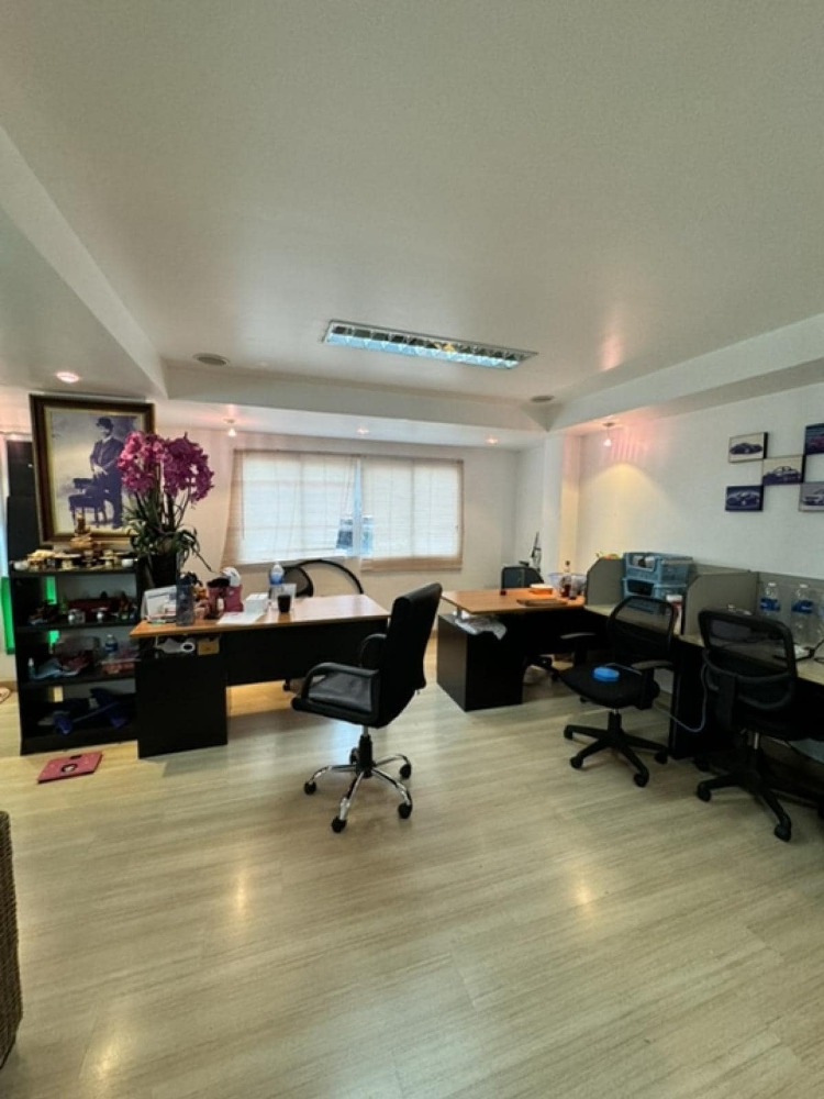 For SaleHome OfficeRatchadapisek, Huaikwang, Suttisan : Home Office Ratchada Soi 3 for Sale, 4 storey near Fortune Town, MRT Rama 9