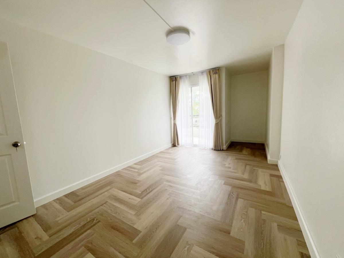 ให้เช่าคอนโดแจ้งวัฒนะ เมืองทอง : คอนโด 2 ห้องนอนให้เช่า พร้อมเฟอร์ ฌ็องเซลิเซ่ ติวานนท์ ติดห้างโรบินสัน ศรีสมาน และใกล้ศูนย์ราชการแจ้งวัฒนะ