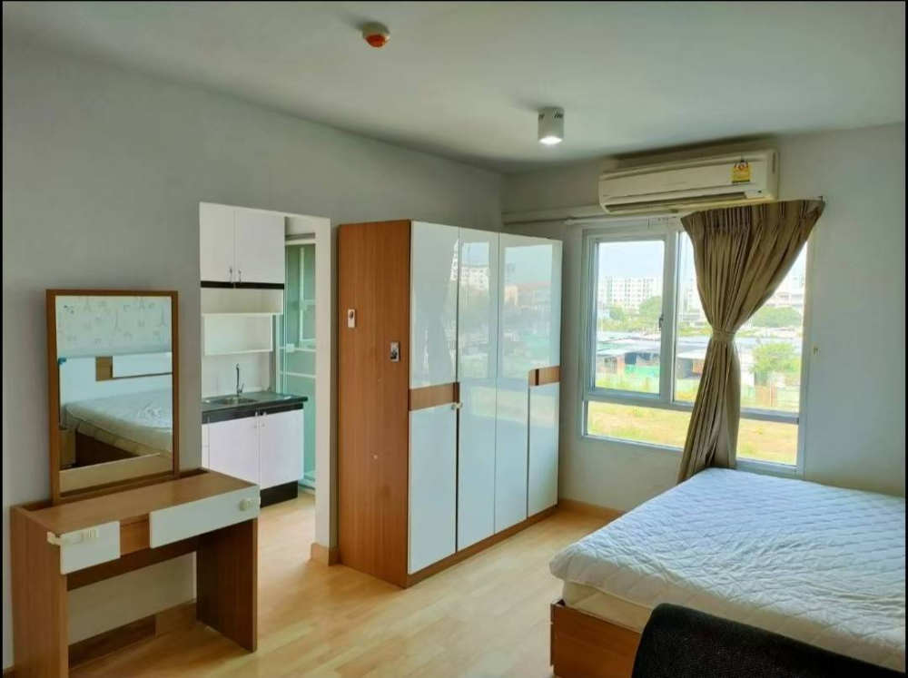 For SaleCondoLadkrabang, Suwannaphum Airport : Condo for sale: Iris Avenue Onnut Wongwan, Building 2, 4th floor, project view, size 28.00 sq m., price 1,150,000 baht.
